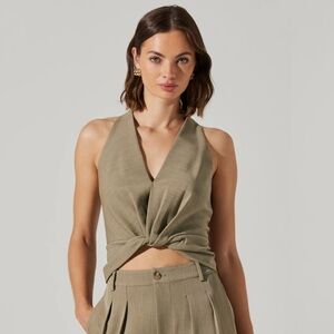 ASTR the Label - Faria Twist Front Crop Top